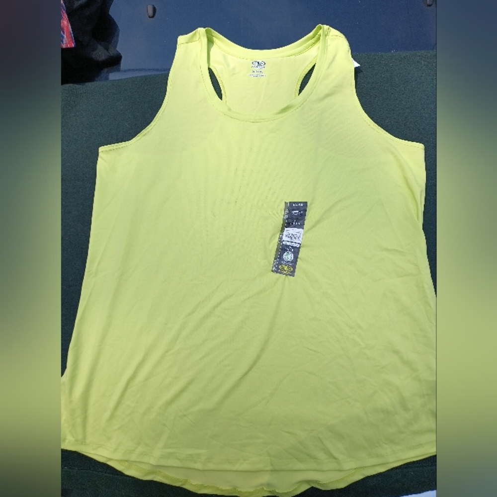 Athletic tank top